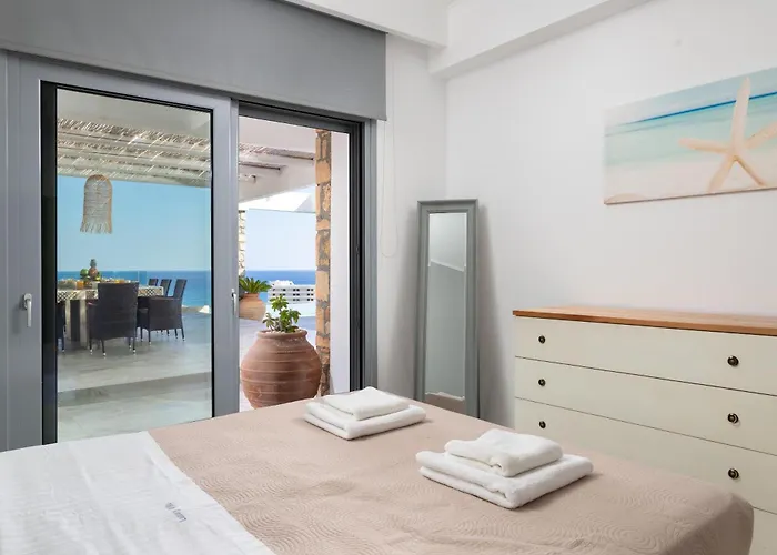 Modern Luxury Villa *