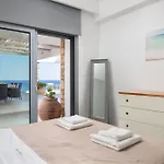 Modern Luxury Villa *