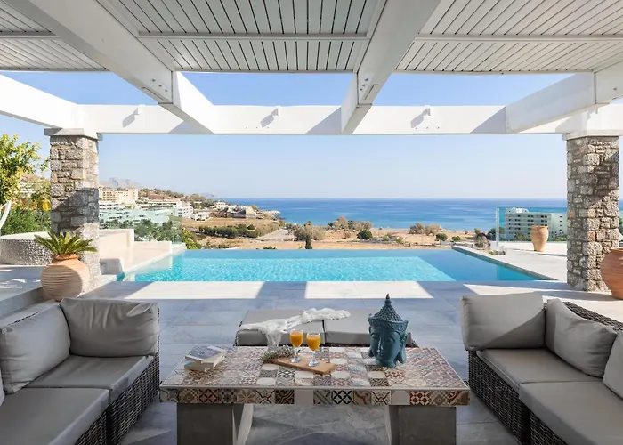 Modern Luxury Villa *